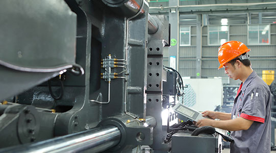 Máquinas de Alta Qualidade A DKM-MX é dedicada a produzir máquinas de moldagem por injeção de alta qualidade. Eles utilizam materiais de primeira linha e tecnologia avançada durante o processo de fabricação, resultando em máquinas confiáveis, precisas e duráveis em operação.